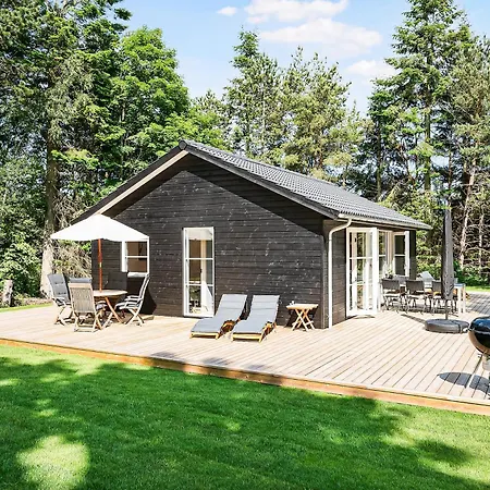 Beautiful Newly Built House Just 5 Minutes Drive From *